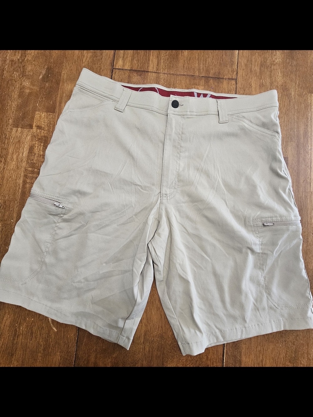 Wrangler Light Khaki Casual Hybrid Shorts